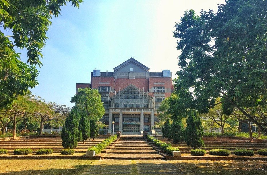 Khoa Nhân văn tại Đại học quốc lập Trung Chính – CCU 7 dai hoc quoc lap trung chinh 1