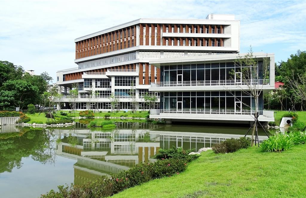 Thông tin tuyển sinh Đại học Quốc lập Chính trị kỳ xuân 2026 9 image