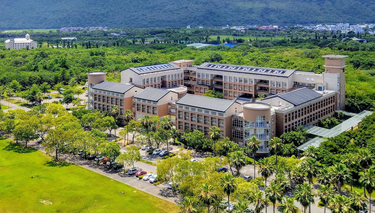 Top 9 trường Đại học đào tạo ngành Logistics tại Đài Loan 17 đại học quốc lập đông hoa